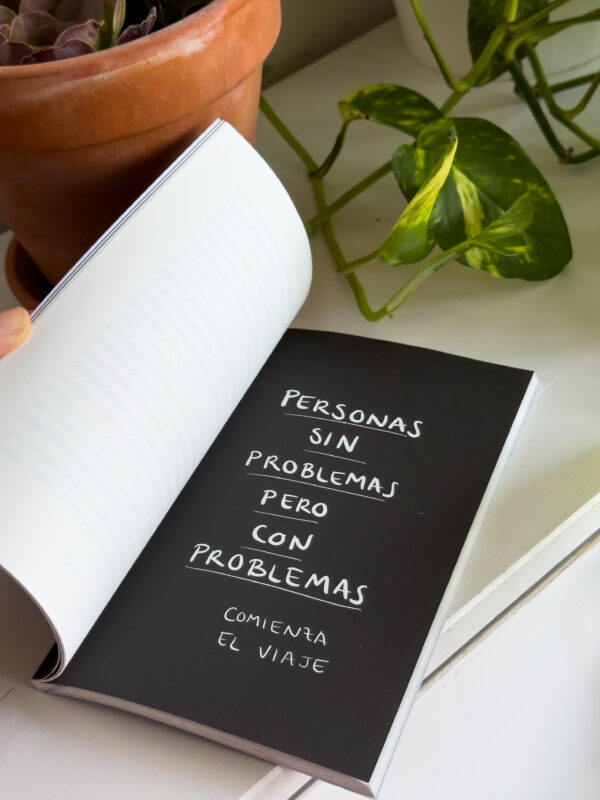 Libro- Personas sin problemas pero con problemas– clara carusa